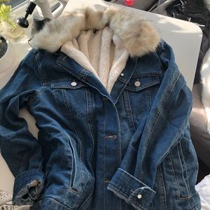 HM Faux Fur Collar Denim Jacket